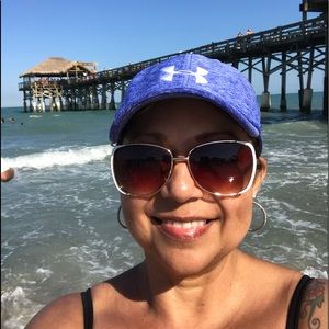 Meet your Posher, Esperanza